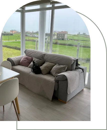 Salón de El Hórreo del Abuelo con vistas al campo